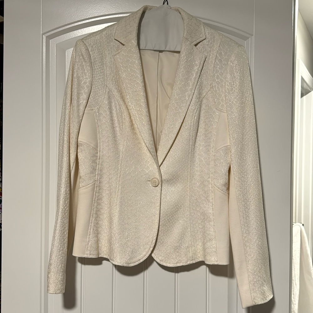 Cache Jacket, ivory color, size 8